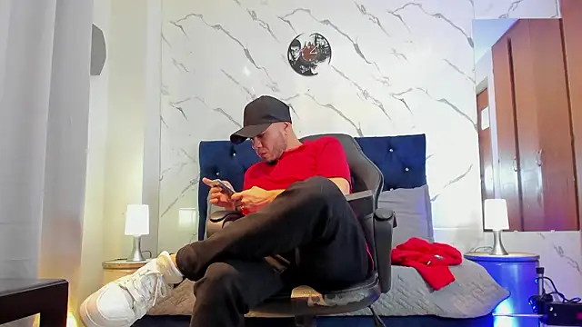 Snapshot of jacob_garcia chatting on 02/19/26, 01:51 jacob garcia online show from 02/19/26, 01:51