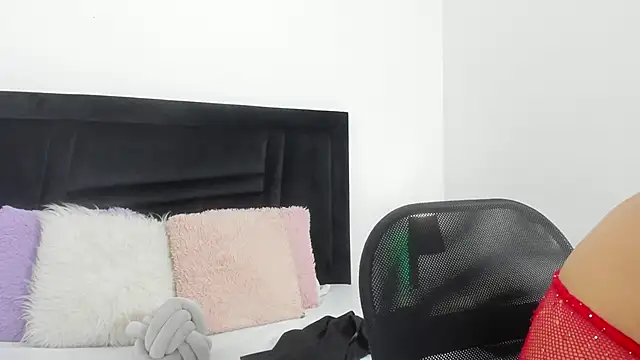 Naugthy Sara online show from 02/12/26, 07:09