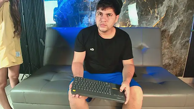 uncontrolled fire online show from 03/08/26, 07:39