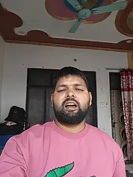 Pulkeet1433 online show from 06/04/26, 10:54