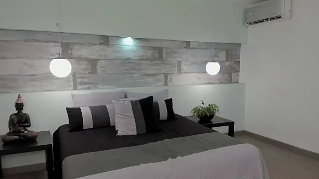 Abriil cutee online show from 03/23/26, 04:22