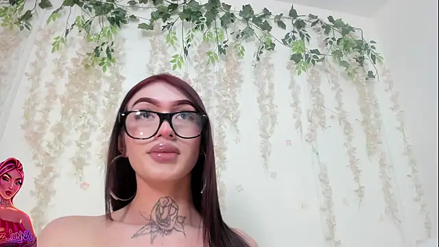 Snapshot of lizz_lunna chatting on 07/14/26, 12:46 lizz lunna online show from 07/14/26, 12:46