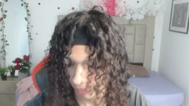 Snapshot of Axel_fox77 chatting on 05/31/26, 01:03 Axel fox77 online show from 05/31/26, 01:03