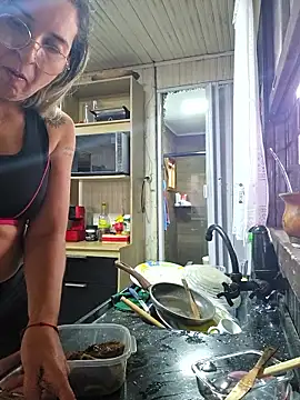 bellafortune69 online show from 04/25/26, 06:27