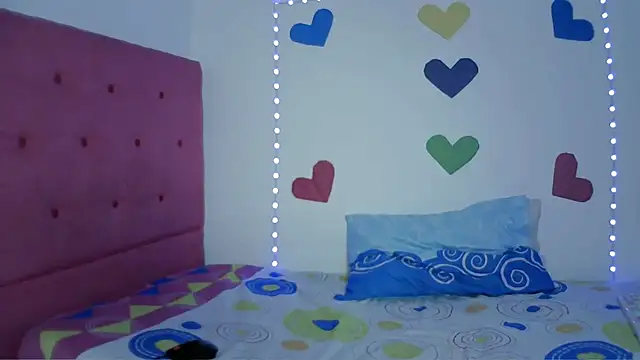 Mia Suarez7 online show from 03/07/26, 12:07