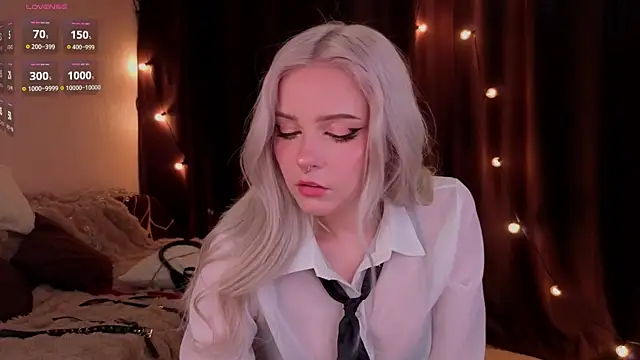 ShyniAlice online show from 02/09/26, 03:32