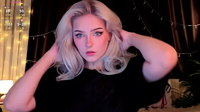 Snapshot of ShyniAlice chatting on 06/05/26, 04:19 ShyniAlice online show from 06/05/26, 04:19