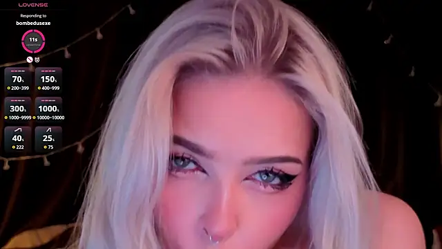 Snapshot of ShyniAlice chatting on 06/06/26, 04:17 ShyniAlice online show from 06/06/26, 04:17