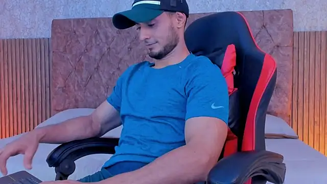 Adonys Lewis  online show from 01/15/26, 05:56