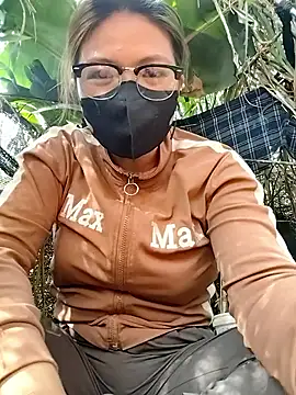 leona118 online show from 04/07/26, 01:17