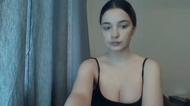 EvelineMagnetic online show from 04/19/26, 02:16