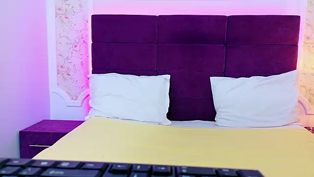 EvelinHill online show from 02/07/26, 05:11