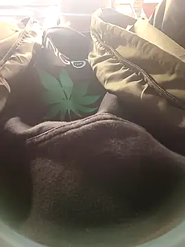 Snapshot of dildarlund chatting on 01/09/26, 01:47 dildarlund online show from 01/09/26, 01:47