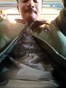 Snapshot of dildarlund chatting on 01/11/26, 06:40 dildarlund online show from 01/11/26, 06:40