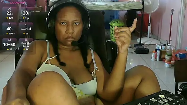 Snapshot of Eirondra_valeen chatting on 05/16/26, 01:21 Eirondra valeen online show from 05/16/26, 01:21