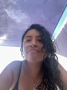 Laura Miller1 online show from 04/20/26, 07:59