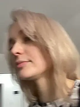 aka Blonde online show from 01/12/26, 05:56