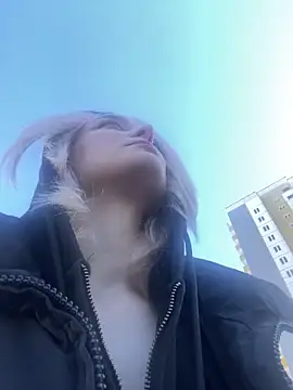 aka Blonde online show from 04/01/26, 08:26