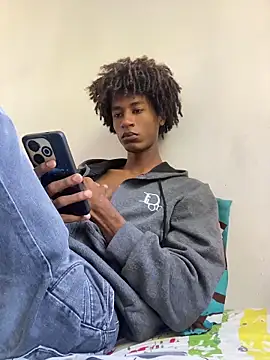 twink gabrielll online show from 04/21/26, 01:50