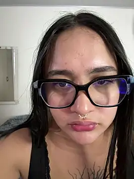 Snapshot of Diosa_lunar1 chatting on 07/17/26, 02:40 Diosa lunar1 online show from 07/17/26, 02:40