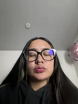 Snapshot of Diosa_lunar1 chatting on 07/24/26, 01:58 Diosa lunar1 online show from 07/24/26, 01:58