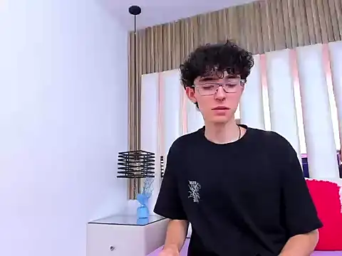 Syriussz online show from 01/10/26, 07:37