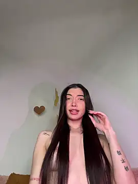 GiannaMagari online show from 02/25/26, 09:13