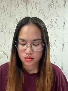 Ponthip online show from 04/30/26, 02:01