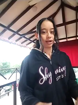 l0lita emi online show from 04/16/26, 11:11