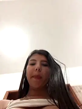 jade03  online show from 02/18/26, 08:05