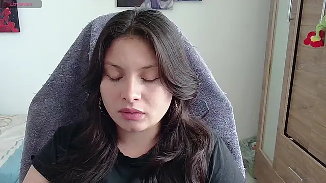 yessica gomez01 online show from 05/22/26, 09:09