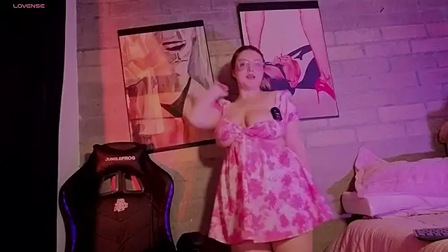 Mia Franklyn online show from 03/08/26, 02:04