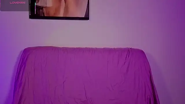 Mia Franklyn online show from 05/04/26, 10:39