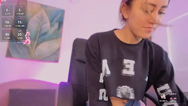 azahaara   online show from 02/15/26, 04:25