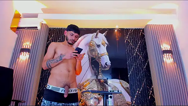 The Gods In Diamonds online show from 02/07/26, 12:31