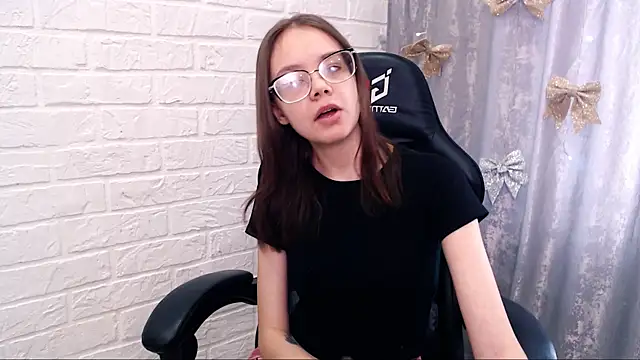 LolliStrawberry online show from 03/29/26, 01:38