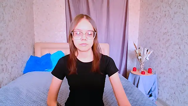 LolliStrawberry online show from 04/09/26, 07:25