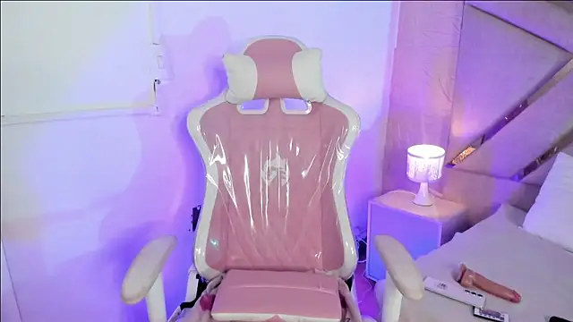 gemma roberts  online show from 02/23/26, 01:36