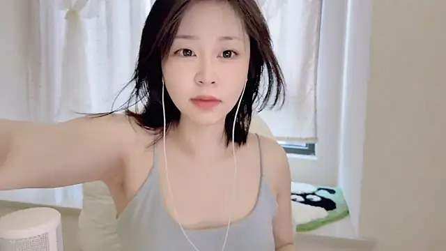 Snapshot of Onefiona chatting on 07/06/26, 07:38 Onefiona online show from 07/06/26, 07:38