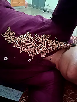 Zaara101 online show from 03/24/26, 12:04