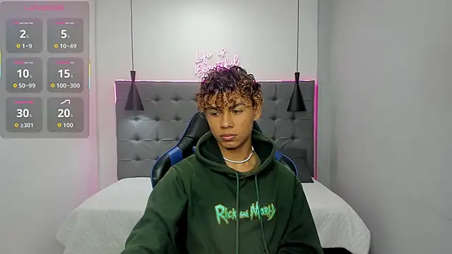 Anyelo Twink online show from 04/11/26, 10:36