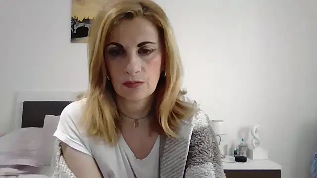 Snapshot of Clara1986 chatting on 05/09/26, 01:16 Clara1986 online show from 05/09/26, 01:16