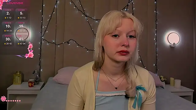 AdeleSilvy online show from 03/17/26, 01:54