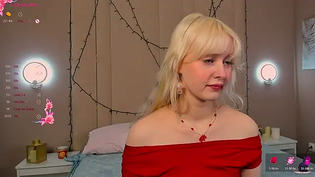 Snapshot of AdeleSilvy chatting on 04/25/26, 01:52 AdeleSilvy online show from 04/25/26, 01:52