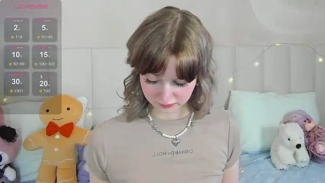 Snapshot of AdeleSilvy chatting on 06/25/26, 01:49 AdeleSilvy online show from 06/25/26, 01:49