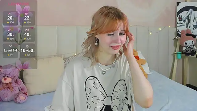 Snapshot of AdeleSilvy chatting on 07/08/26, 01:43 AdeleSilvy online show from 07/08/26, 01:43