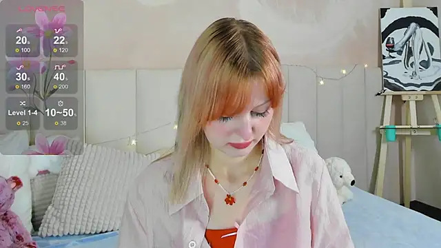 Snapshot of AdeleSilvy chatting on 07/16/26, 01:44 AdeleSilvy online show from 07/16/26, 01:44