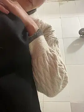 Snapshot of Juhi-beo chatting on 02/07/26, 10:52 Juhi-beo online show from 02/07/26, 10:52