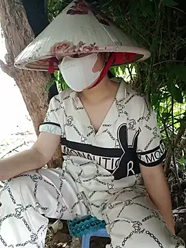 EnzxMoon02 online show from 06/06/26, 05:45