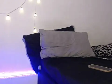 CherryH0ttie online show from 04/21/26, 03:17